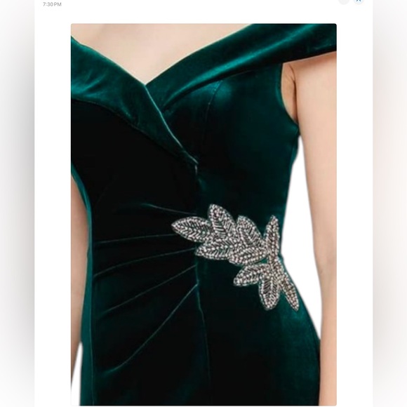 Alex Evenings Off the Shoulder Velvet Sheath Dress in Forest Green Size 4 NWT - Picture 2 of 16